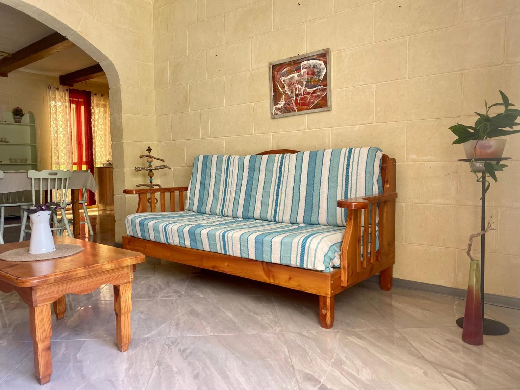 Mystic Flower B&B Birbuba Екстериор снимка
